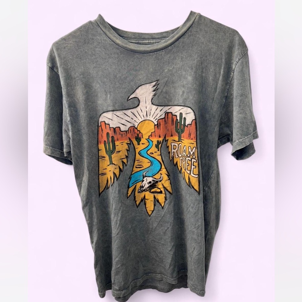 Adventure Spirit Graphic Tee - Gray